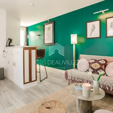 La Deauvillaise Cls Apartment *